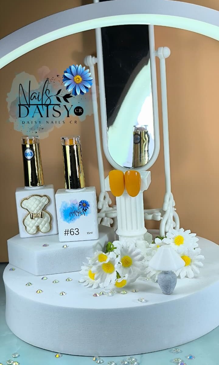 Semipermanente Daisy Nails 15ml - liso #63