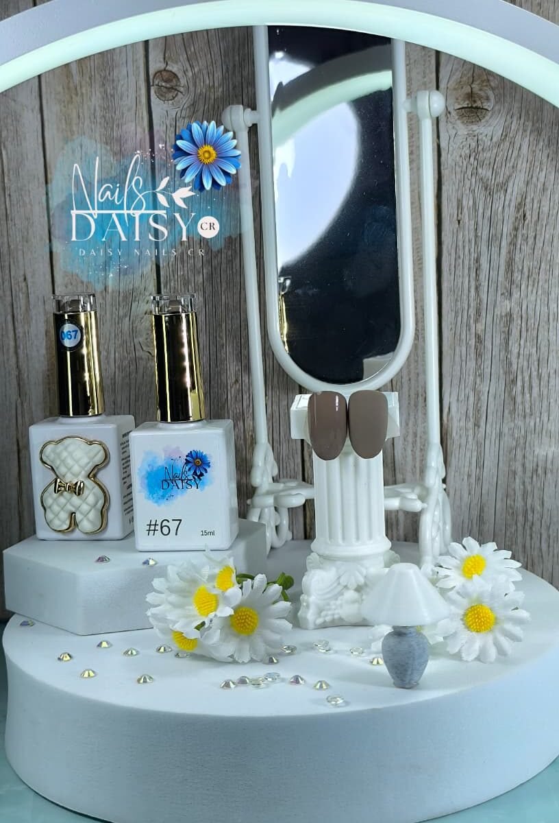 Semipermanente Daisy Nails 15ml - liso #67