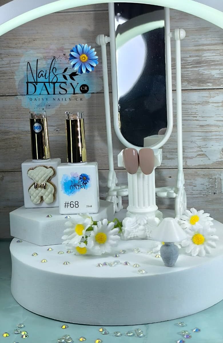 Semipermanente Daisy Nails 15ml - liso #68