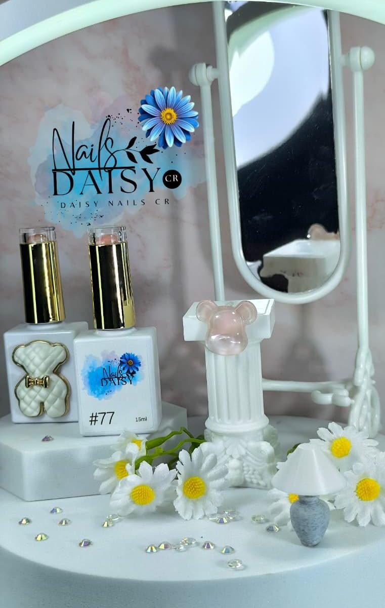 Semipermanente Daisy Nails 15ml - liso #77