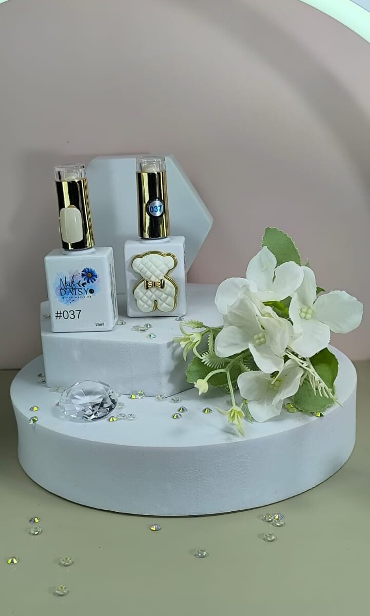 Semipermanente Daisy Nails 15ml - liso #37