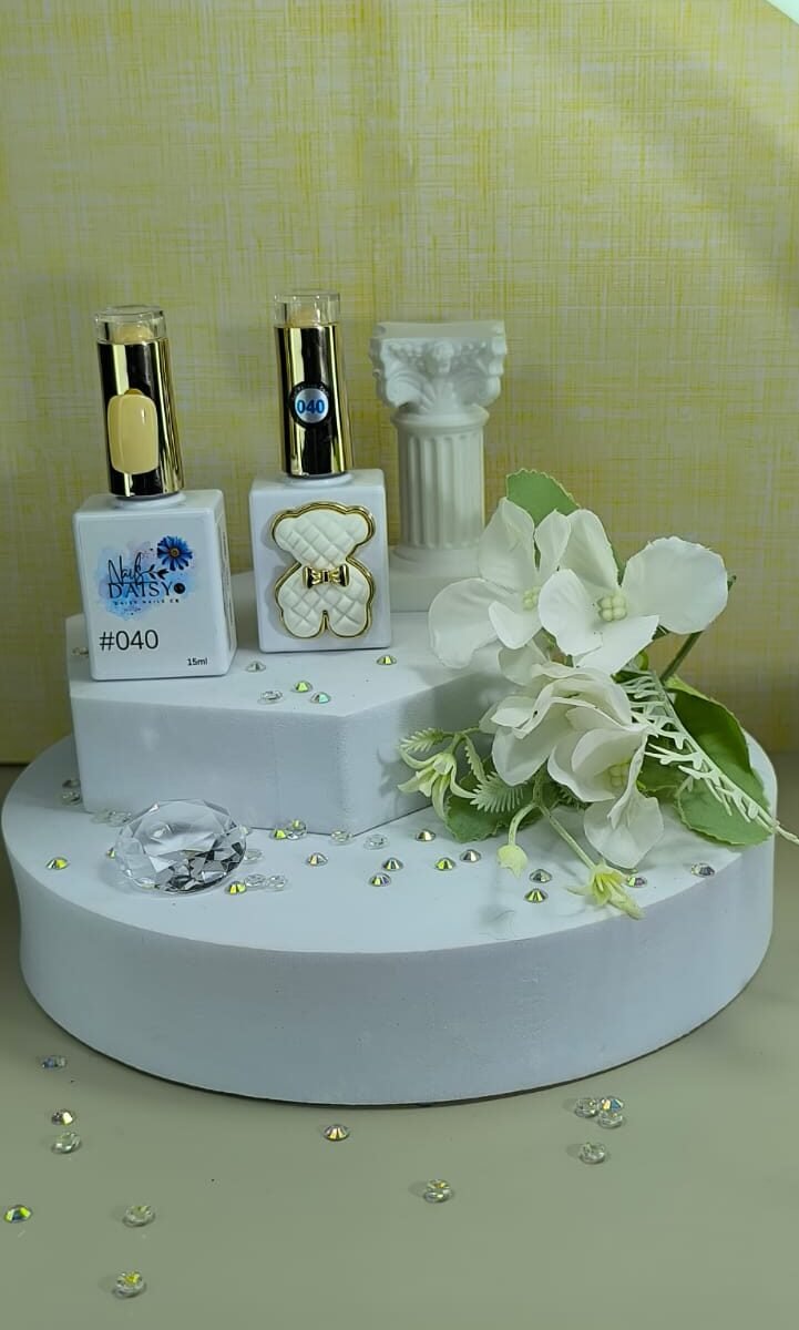 Semipermanente Daisy Nails 15ml - liso #40