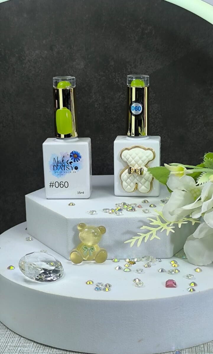 Semipermanente Daisy Nails 15ml - liso #60