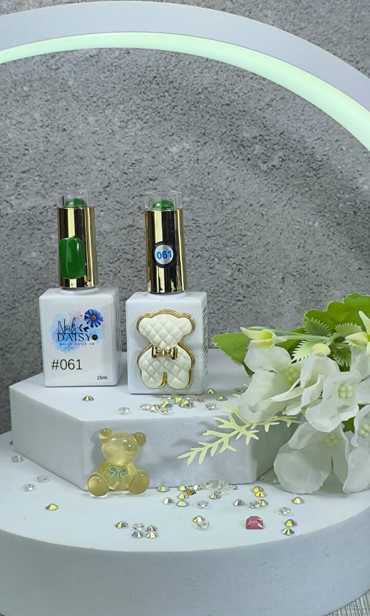 Semipermanente Daisy Nails 15ml - liso #61